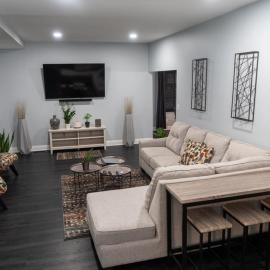Modern 3BDRM, Renovated, Spacious & Central