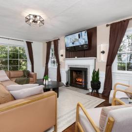 Exclusive Lux Home Near Town • Game Rm • Gym • 4BR, Hotel in Princeton