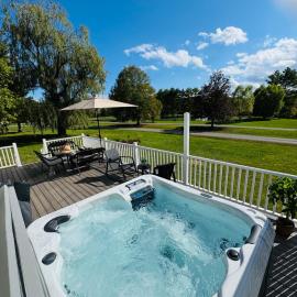 Relaxing with Hot Tub - Pond Front & Outdoor Fire Place Upstate - Catskills, hotel a Athens