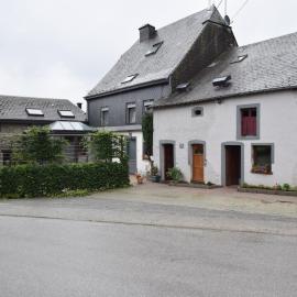 Farmhouse cottage in the Ardennes with hot tub, billiards & all modern comforts