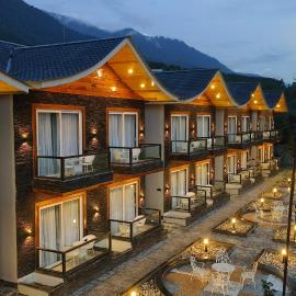 Shivalaya Retreat - A River Side Resort, hotell i Manāli
