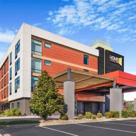 Home2 Suites By Hilton Pigeon Forge، فندق في بيدجن فورج