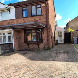 Relaxing retreat close by the lakeside, Hotel in Balderton