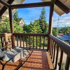 Cozy and Private Cabin Home Tagaytay with Billiards and Minipool 10mins from Skyranch, hotel u gradu Galicias