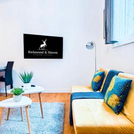 Elegant 1 bed flat, Sleeps 4, Free parking, Pet friendly, contractors welcome