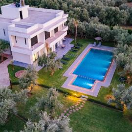 Viesnīca Villa Zahi Maison D'Hotes pilsētā El Aïn