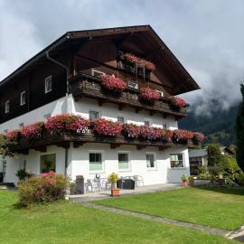 Frühstückspension Alpenrose Bed & Breakfast, hotel Iselsbergben
