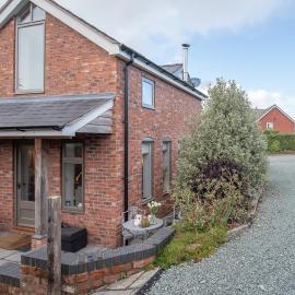 Top House, Hotel in Forden