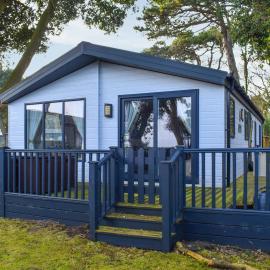 Stunning Cliff Top Cottage - Uk48809