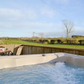 Little Meadow, hotel in Dearham