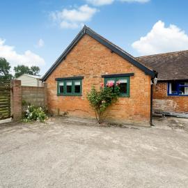 Triss - Uk47642