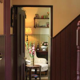 100 year old family farmhouse, מלון בOldcastle