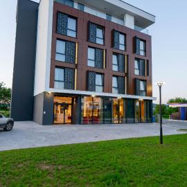 Hotel Cat Deluxe, hotel a Sanski most
