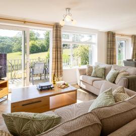 FernLea - Cosy bungalow and stunning country views, hotel a Glaisdale