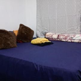 Overport Two Bedroom Apartment、ダーバンのホテル