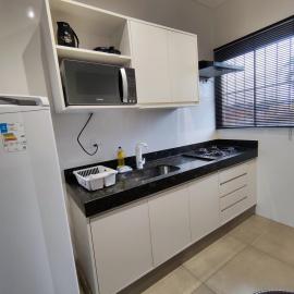 Apto Completo - Ar Cond e Mobiliado, hotel in Barretos