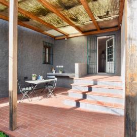2 Bedroom Lovely Apartment In Gombitelli, hotel a Gombitelli