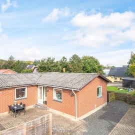 4 person holiday home in Oksbøl, hotel in Oksbøl