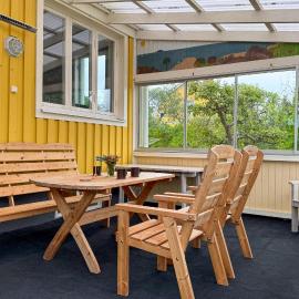 2 Bedroom Beautiful Home In Påskallavik, ξενοδοχείο σε Påskallavik