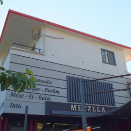 Tuana Suit Apart