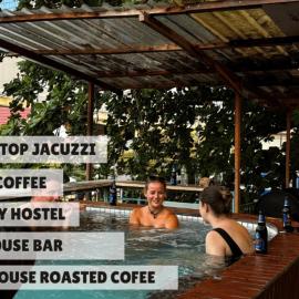 Chinatown Hostel by Mingle - Rooftop Private Jacuzzi with Bar, hotel u Kuala Lumpuru