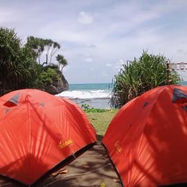 Sewa Tenda Pantai Madasari, Hotel in Madasari