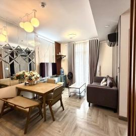 Sun House, hotel in Kinh Dinh