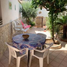 A due passi dal mare, hotel i Ragusa