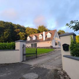 Mountingrovebnb, hotel a Piltown