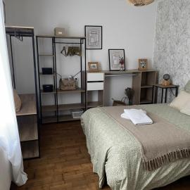 Maison lumineuse, proche centre., viešbutis mieste Šatoru