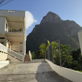 You 4 Ric Piton Suites: Soufrière şehrinde bir otel
