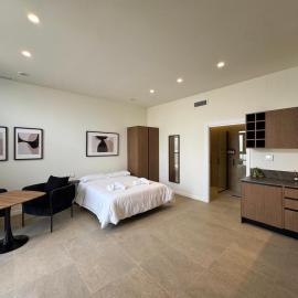 Boutique Room - Plaza Tower, hotel in Valencia