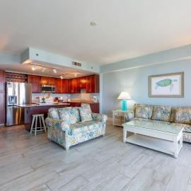 Laketown Wharf Condo beach view, hotel in Panama City Beach