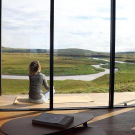 Winding River Retreat - Secluded cabin with sauna, hotel sa Hella