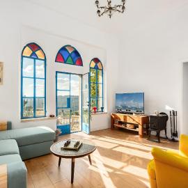 Historical 2 bedrooms home with a Private Jacuzzi, hotel v Jeruzaleme