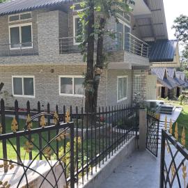 The Rock of Ages Resort, hotel in Bālek