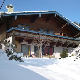 Chalet in Neukirchen near Ski Wildkogel