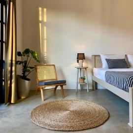 Boutique Beachside Stay in Mawella - This Is Not A Hotel, hotel em Mawella