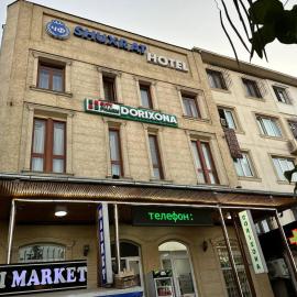 Shuxrat hotel, hotel Chilanzar városában