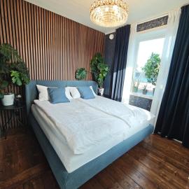 Centralt gästhus i Sala med kök, trädgård & Wi-Fi, hotel i Sala