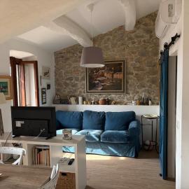 Castle Apartment with Lake View