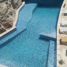 Villa privée avec piscine, отель в городе Корба