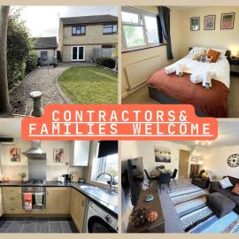 Cosy Contractor House with Garden & Parking!