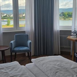 Rheinhotel Larus, ξενοδοχείο σε Kaltenengers