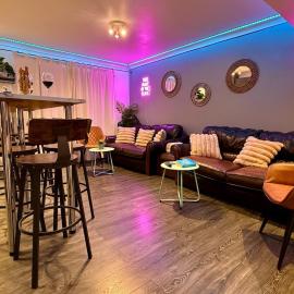 Beautiful 5-Bed Sussex Home, Private Hot Tub