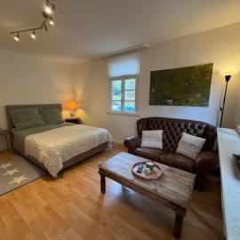 Ferienwohnung Altes Gut Kenkhausen, hotelli kohteessa Wermelskirchen