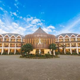 Horison Resort Tulip Puncak, מלון בפונקאק
