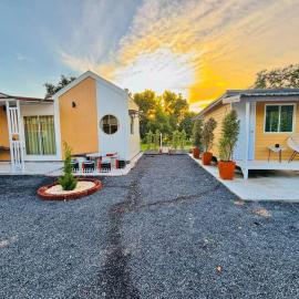 RT House Resort, hotel in Ban Phawon