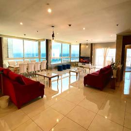 Royal Pearl Sea View فيلا اللؤلؤة الملكية اطلالة بحرية