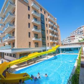 Britannia Resort & SPA โรงแรมในวญอเรอ